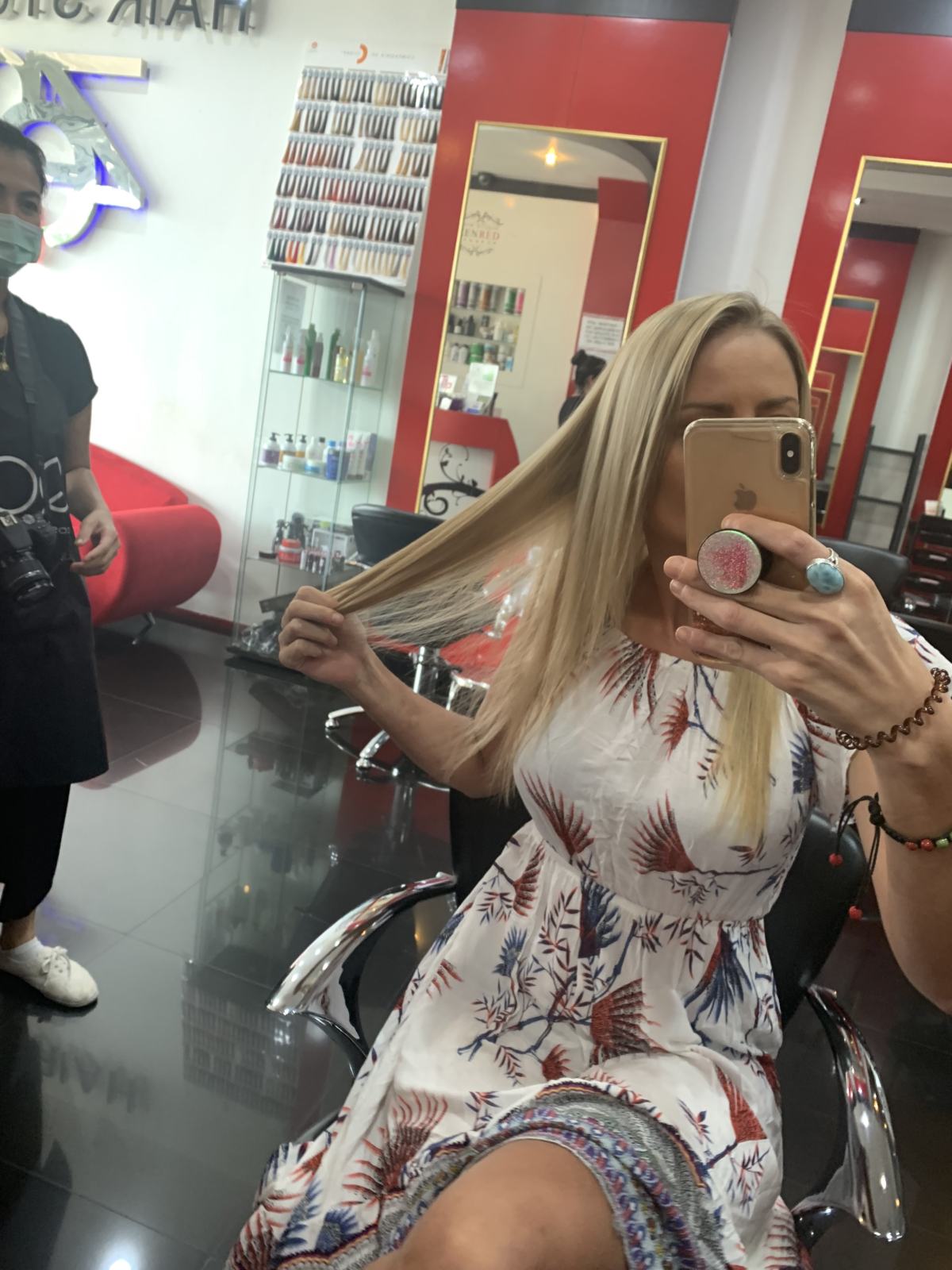 Bangkok hairdresser for blondes